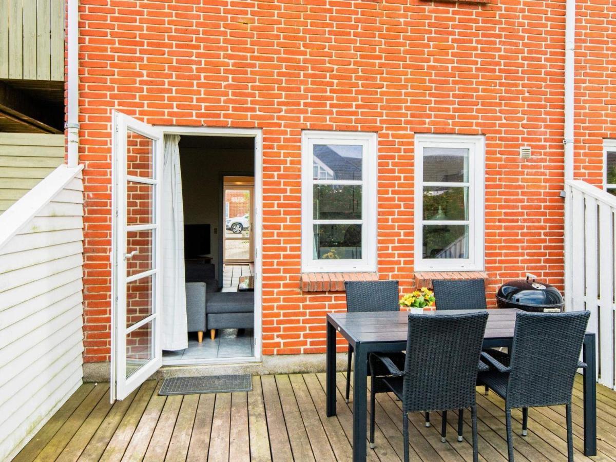 4 Person Holiday Home In R M Sonderby  Экстерьер фото